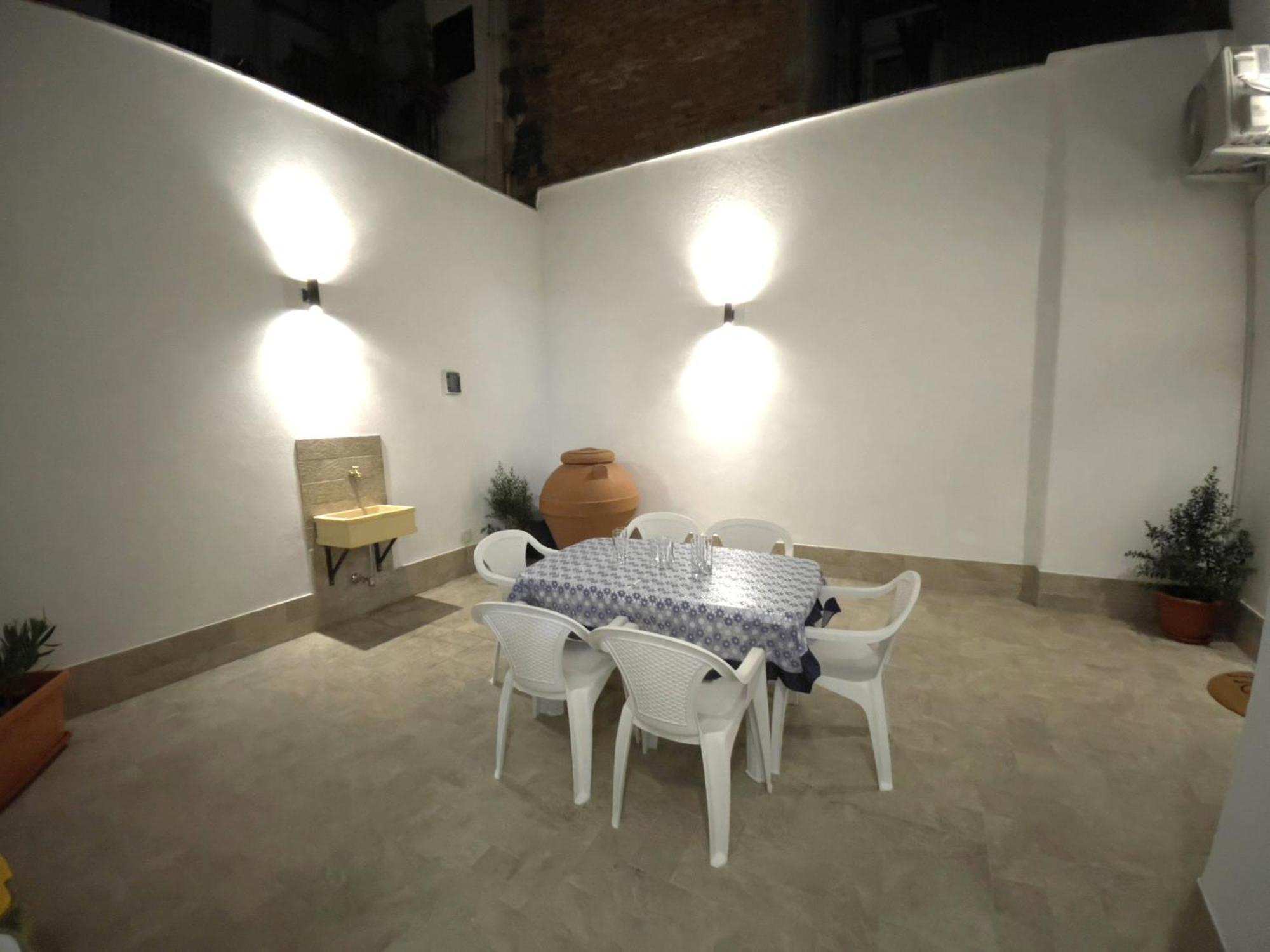 Terrazzo Garibaldi Holiday Home Catania Exterior foto